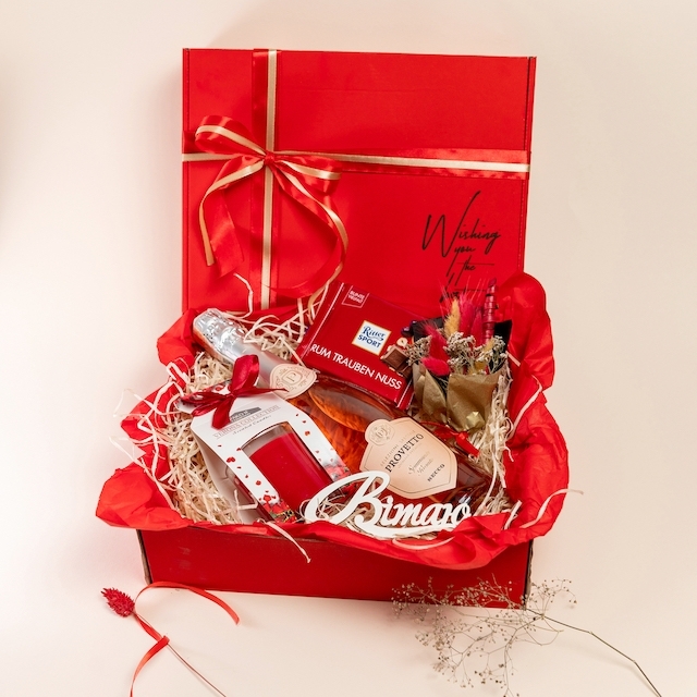 Red gift - фото подарункові набори