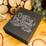 Коробка “табакерка” чорна 28-23-9 см - фото подарункові набори